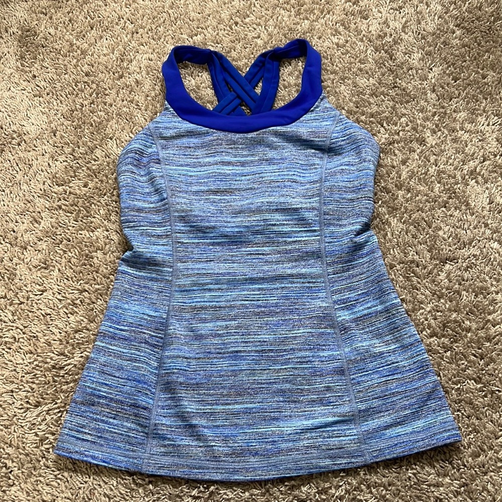 Lululemon top